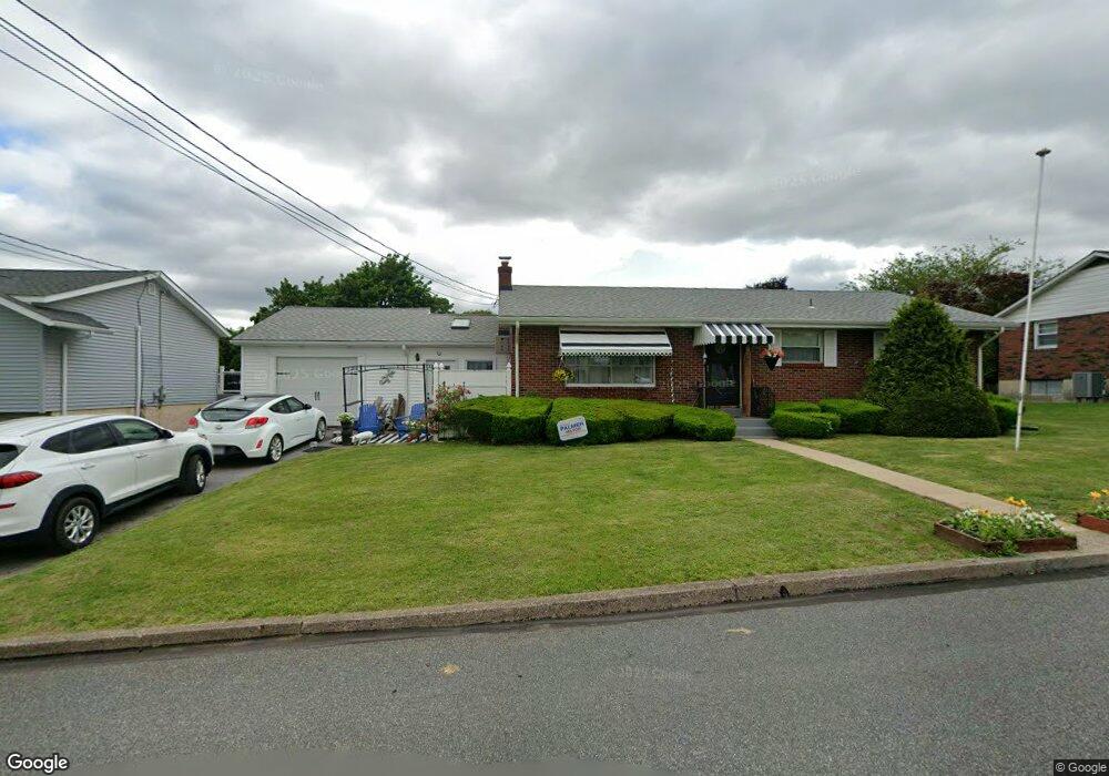 231 Walnut St, Alburtis, PA 18011 - photo 1