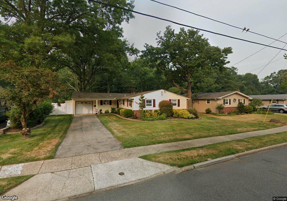 521 Whitman Dr, Blackwood, NJ 08012 - photo 1