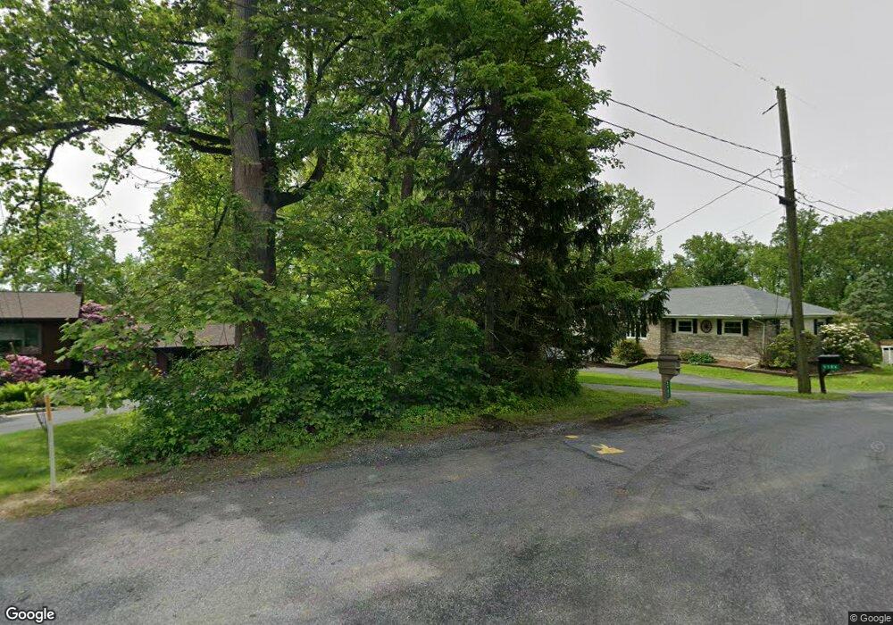 5502 Walnut Ln, Zionsville, PA 18092 - photo 1