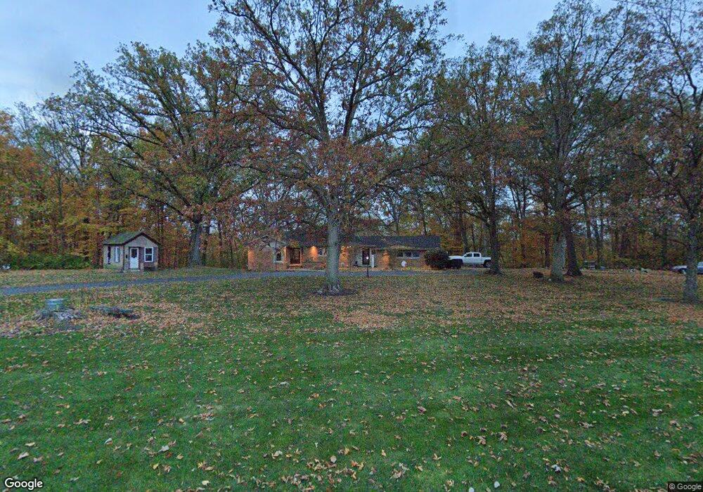 11218 Glynwood Rd, Wapakoneta, OH 45895 - photo 1