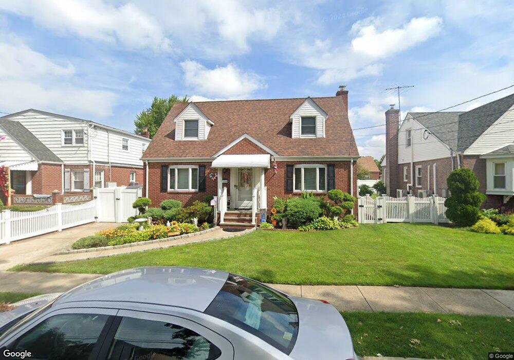 1118 Russell St, Franklin Square, NY 11010 - photo 1