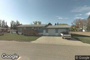 605 4th St E, Harvey, ND 58341