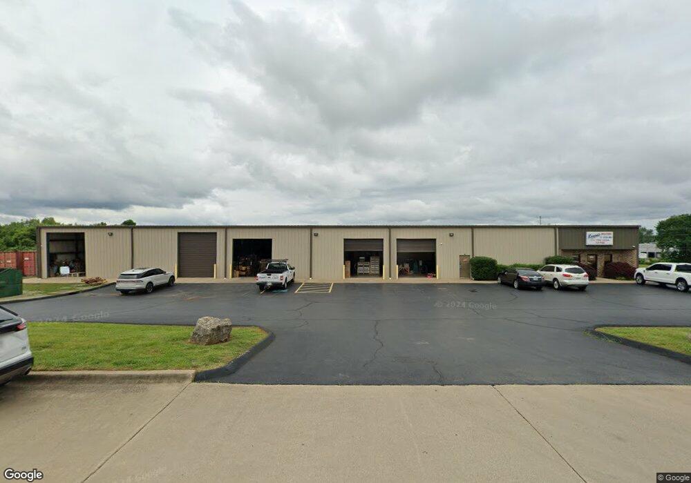 1585 Farmington Ct, Farmington, MO 63640 - photo 1