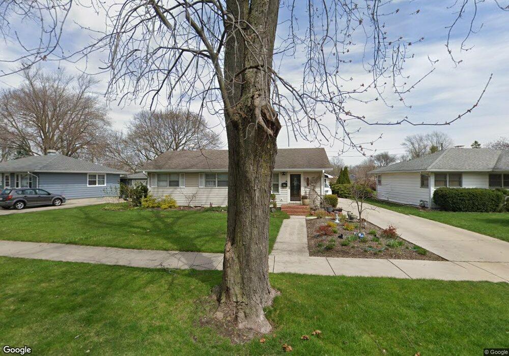 741 Westgate Dr, Aurora, IL 60506 - photo 1