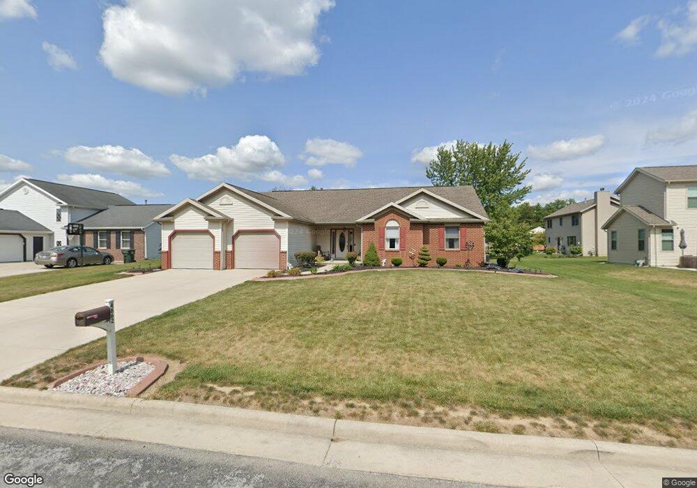 4862 Carriage Ln, Lima, OH 45807 - photo 1