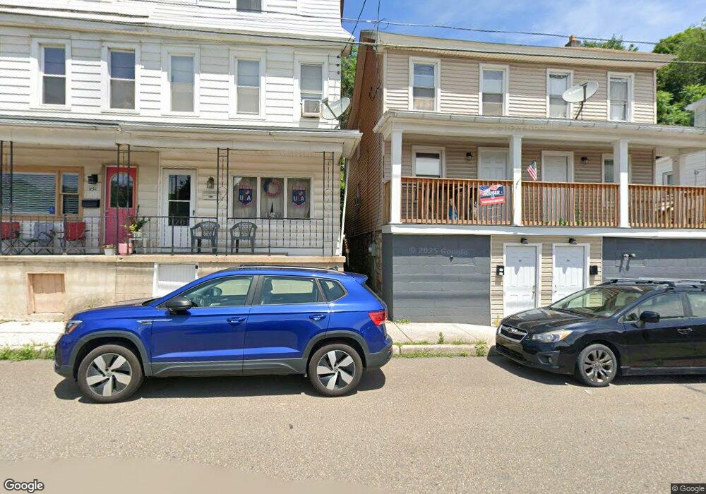 247 Lafayette St, Tamaqua, PA 18252 - photo 1