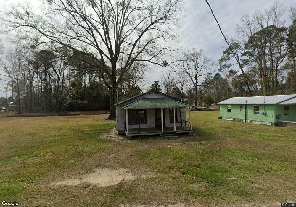 313 Maple St, Uvalda, GA 30473 - photo 1