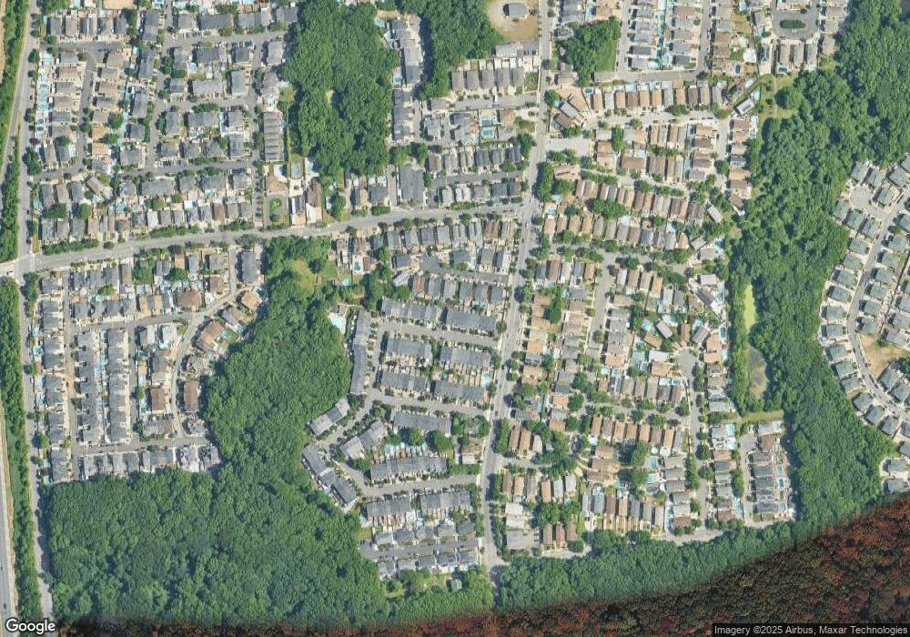 31 Pembrook Loop, Staten Island, NY 10309 - photo 1