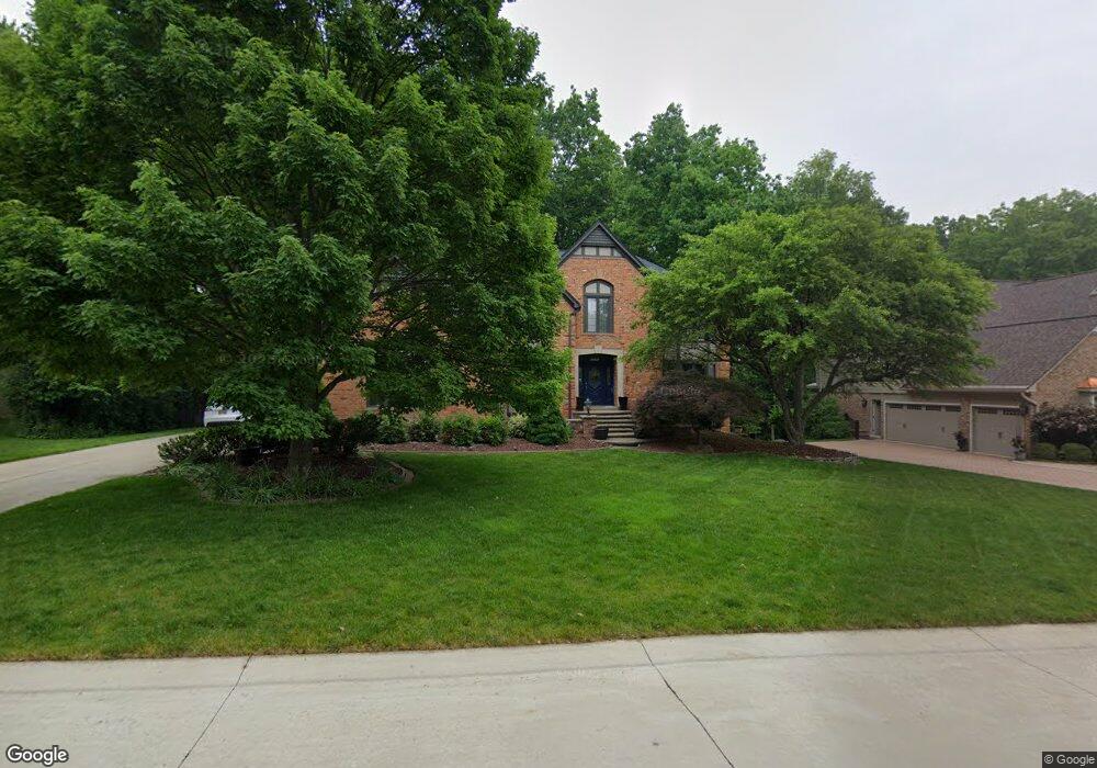3272 Parkwood Dr, Rochester Hills, MI 48306 - photo 1
