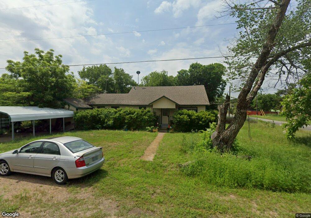 415 W Elm St, Whitewright, TX 75491 - photo 1
