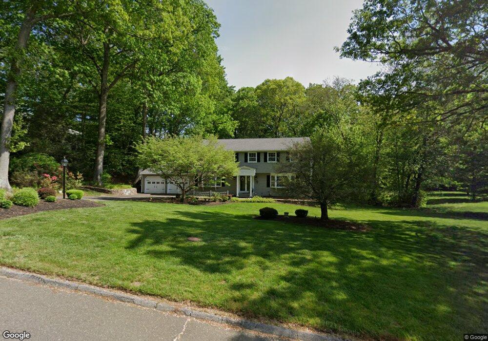 35 Cobblers Hill Rd, Trumbull, CT 06611 - photo 1