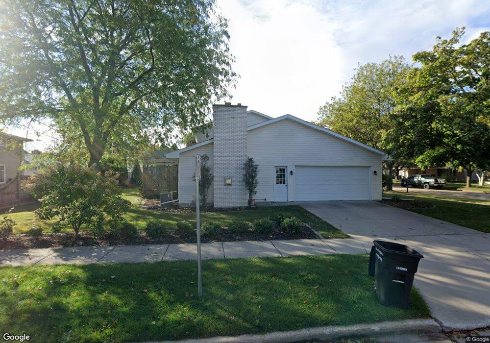 2116 N Edgewood Ave, Appleton, WI 54914 - photo 1