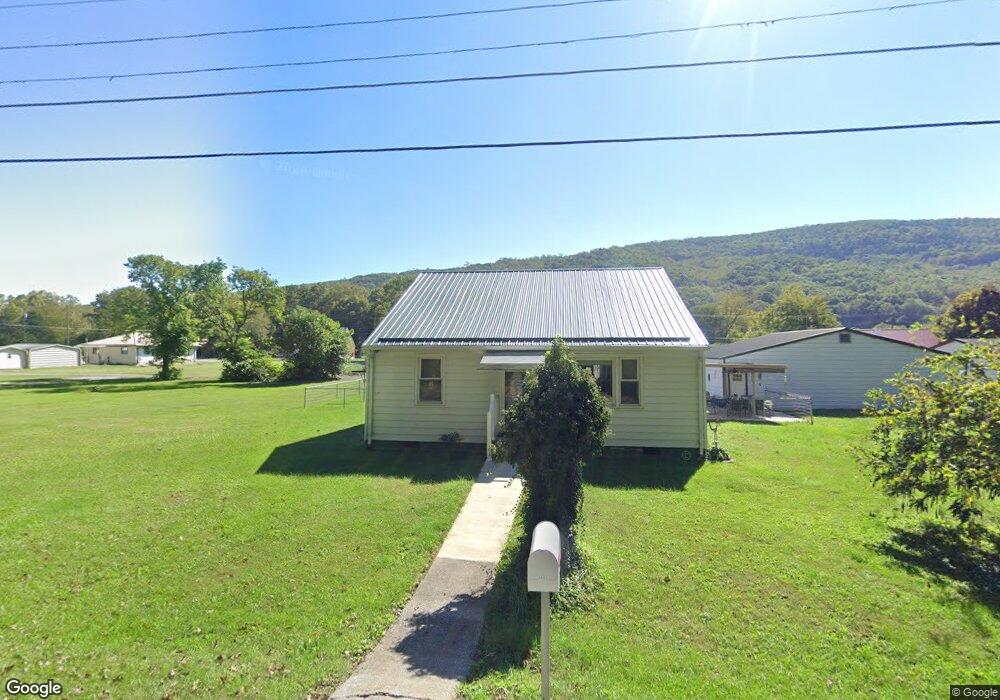 2407 Benson St, Clifton Forge, VA 24422 - photo 1