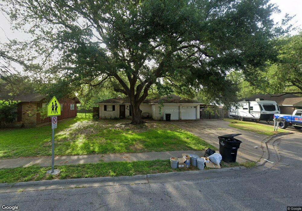 1213 Southbend Dr, Alvin, TX 77511 - photo 1