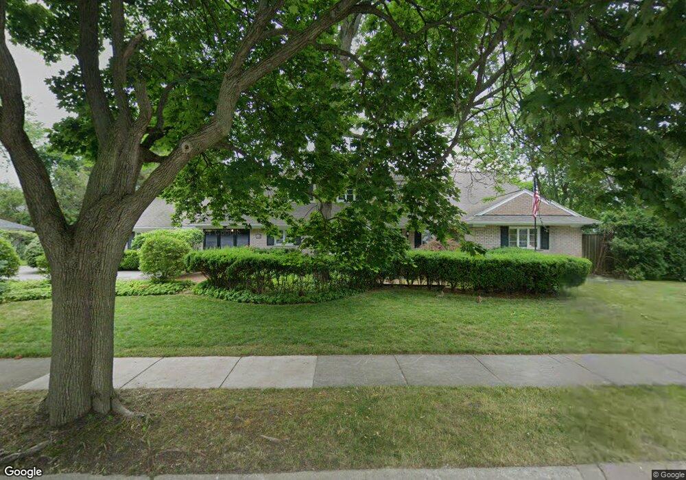 20 Lakecrest Ln, Grosse Pointe Farms, MI 48236 - photo 1