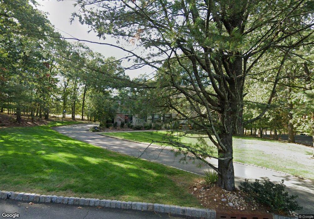 15 Deer Path Cir, Green Brook, NJ 08812 - photo 1