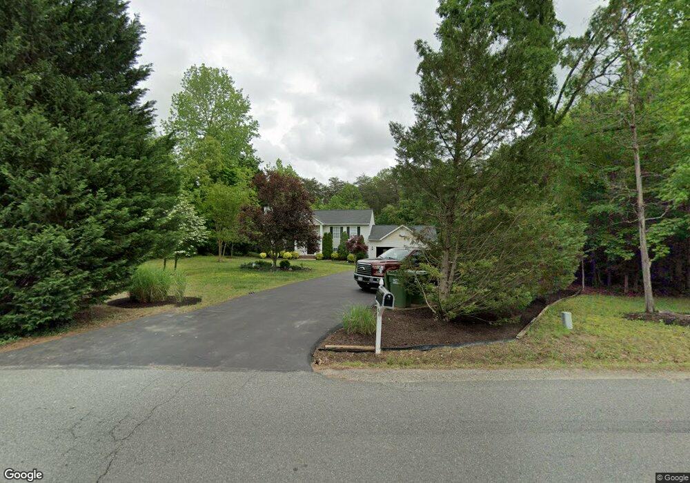 10937 Ashby Dr, Fredericksburg, VA 22407 - photo 1