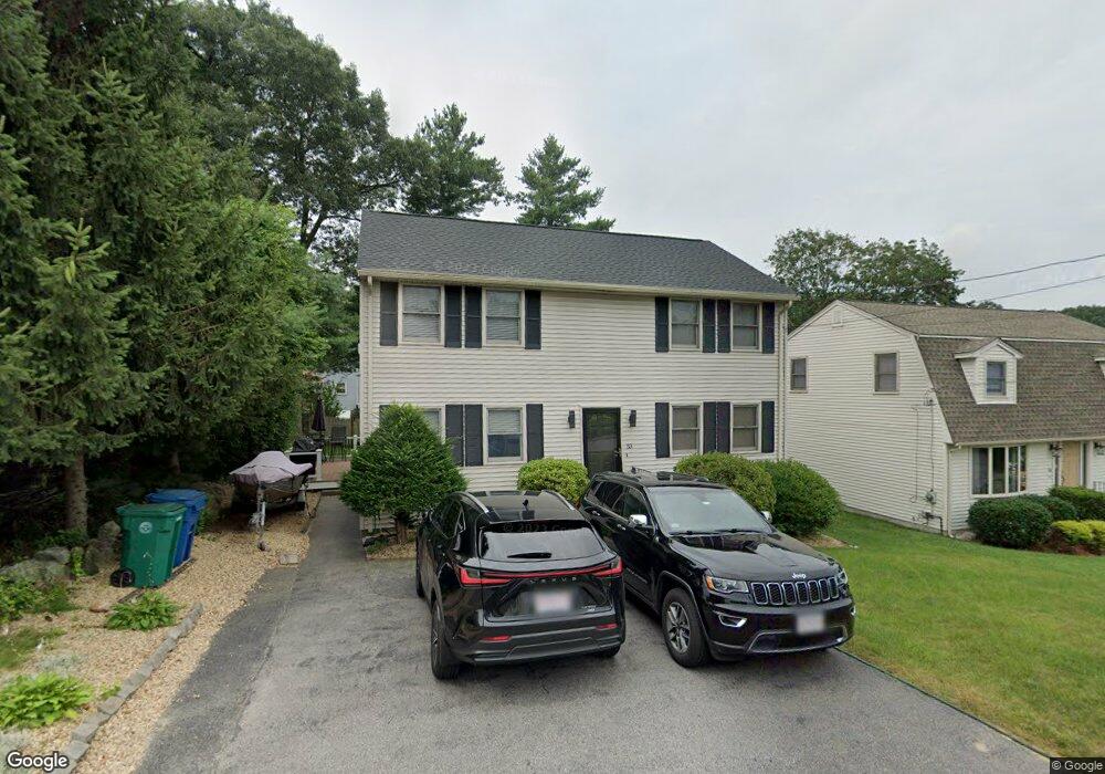 53 Hamilton Ave, Billerica, MA 01821 - photo 1