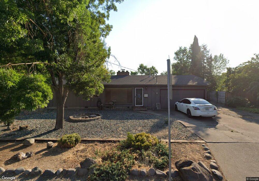 523 S 2nd St, Central Point, OR 97502 - photo 1