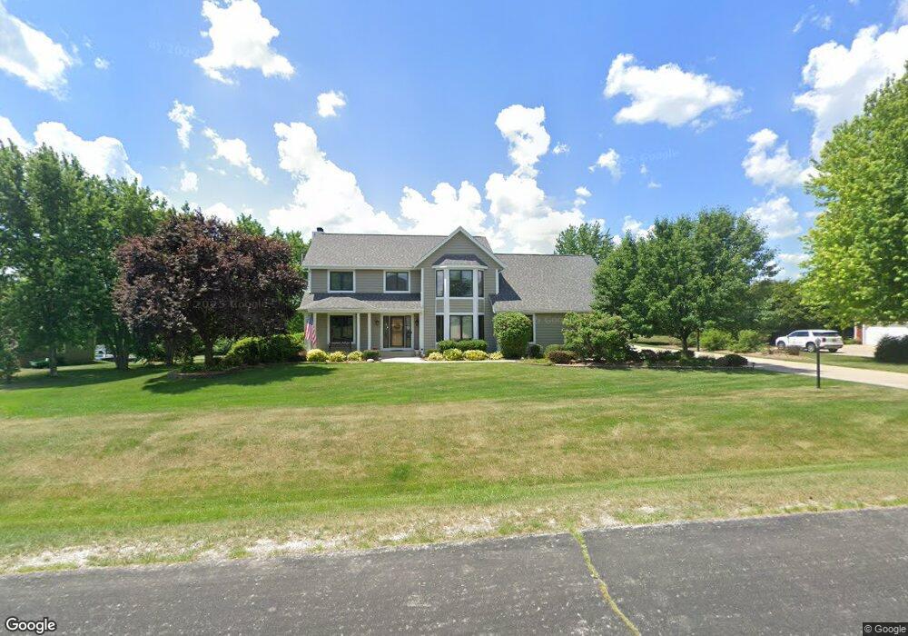 W278N5437 Hanover Hill Rd, Sussex, WI 53089 - photo 1