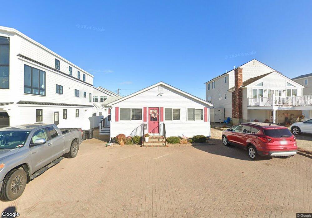 82 Pembroke St, Seabrook, NH 03874 - photo 1