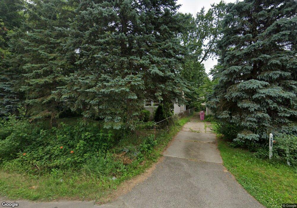 7951 Richardson Rd, West Bloomfield, MI 48323 - photo 1