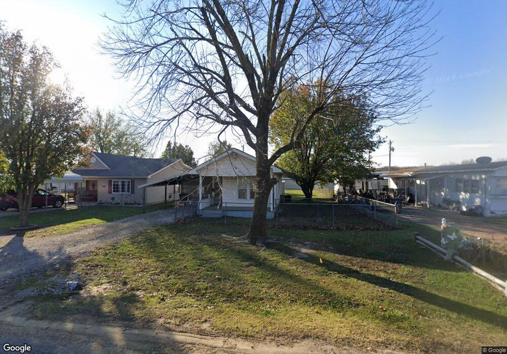 1307 W Trudgeon St, Henryetta, OK 74437 - photo 1