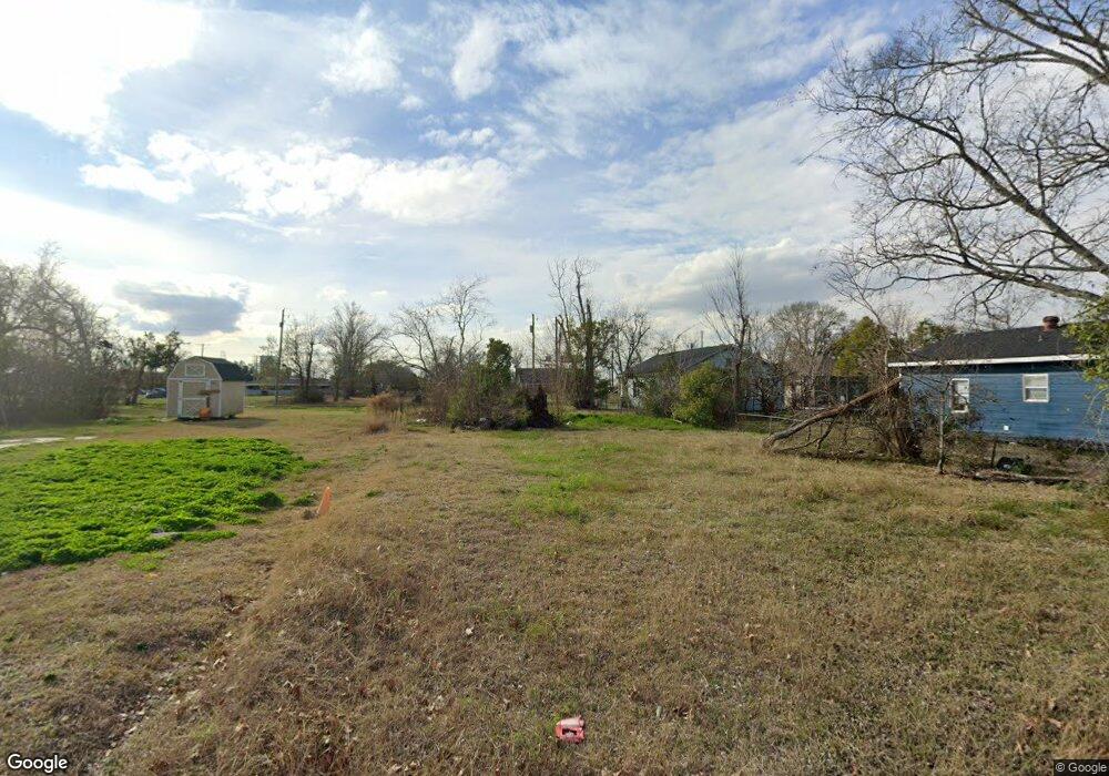 324 V East Washington Ave, Lake Charles, LA 70601 - photo 1