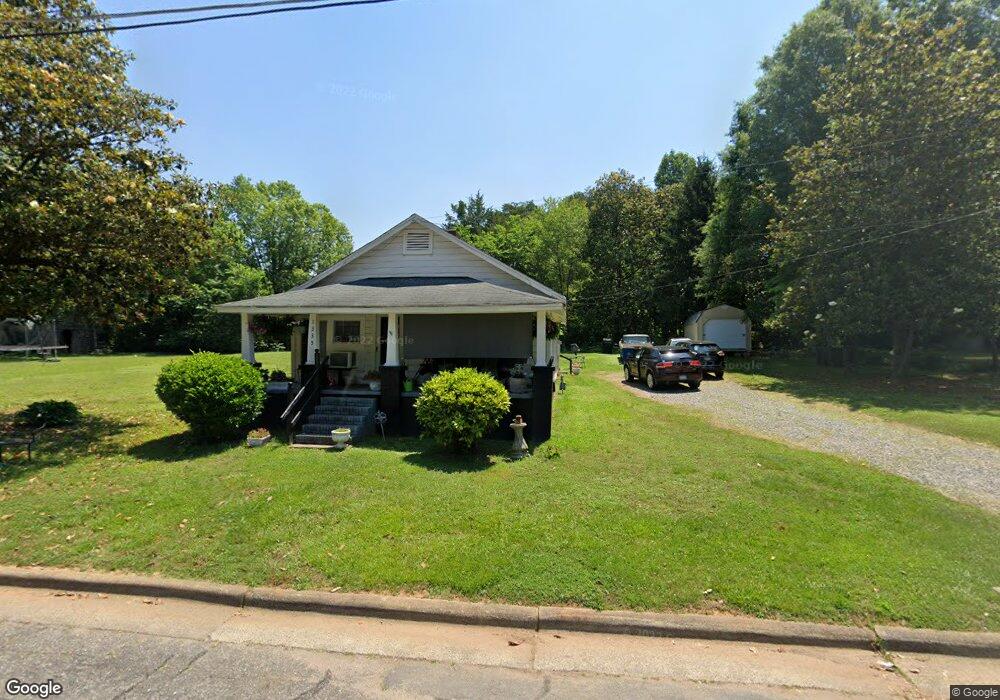 1335 Harris St, Statesville, NC 28677 - photo 1