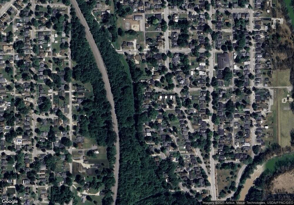 749 Crescent Dr, Sidney, OH 45365 - photo 1