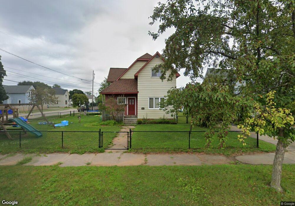 1020 16th St, Menominee, MI 49858 - photo 1