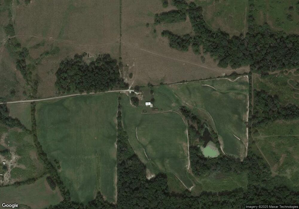 6912 Crain Ln, Iuka, IL 62849 - photo 1