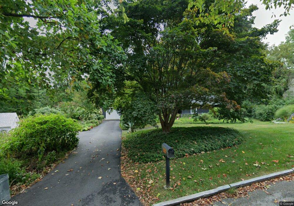 111 Locust Grove Rd, Bryn Mawr, PA 19010 - photo 1