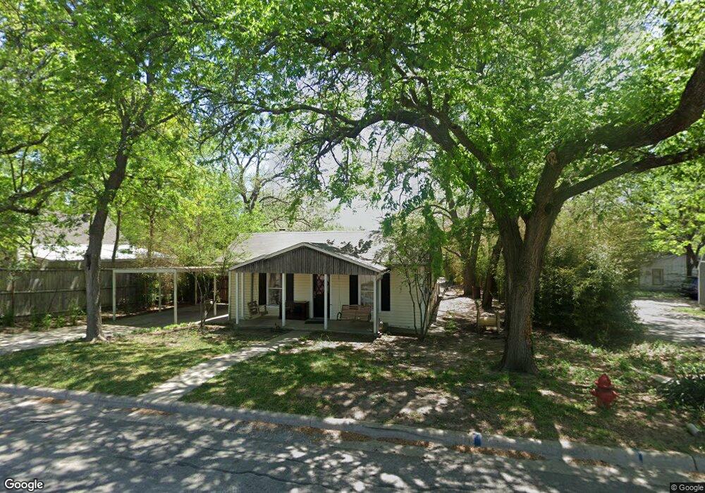 302 Soward Ave, Weatherford, TX 76086 - photo 1