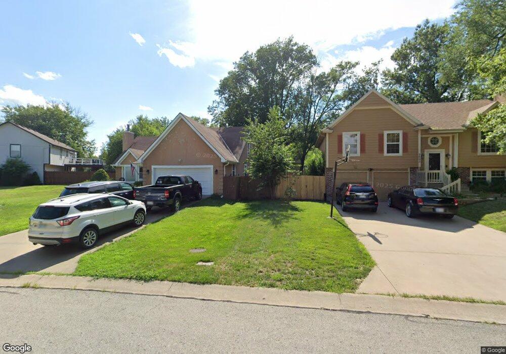 5006 Mastin St, Shawnee, KS 66203 - photo 1