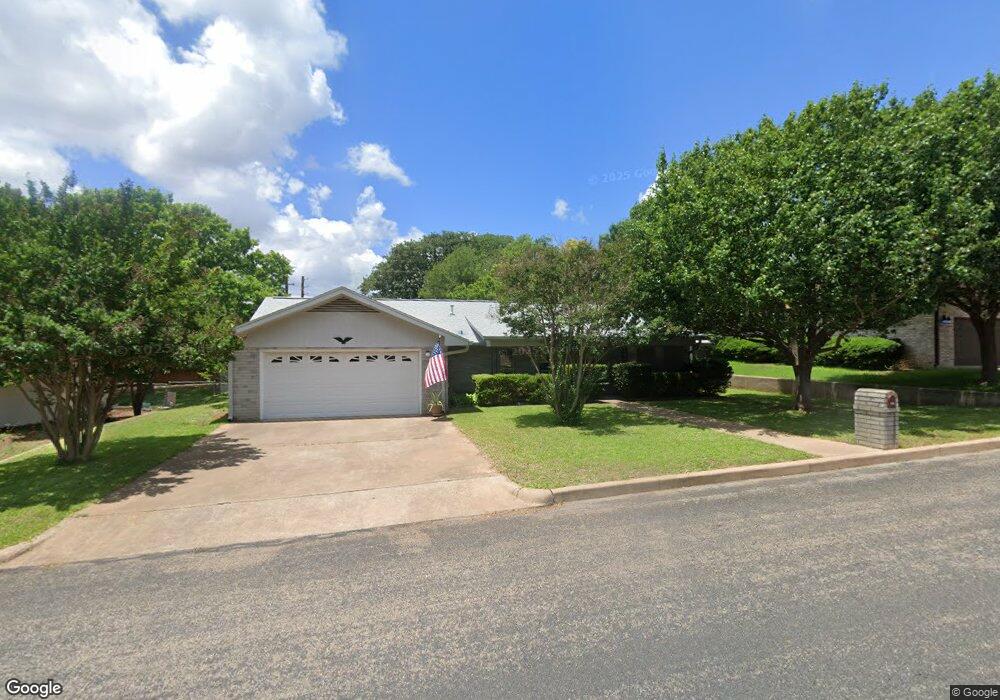 113 Edgewood Dr, Fredericksburg, TX 78624 - photo 1