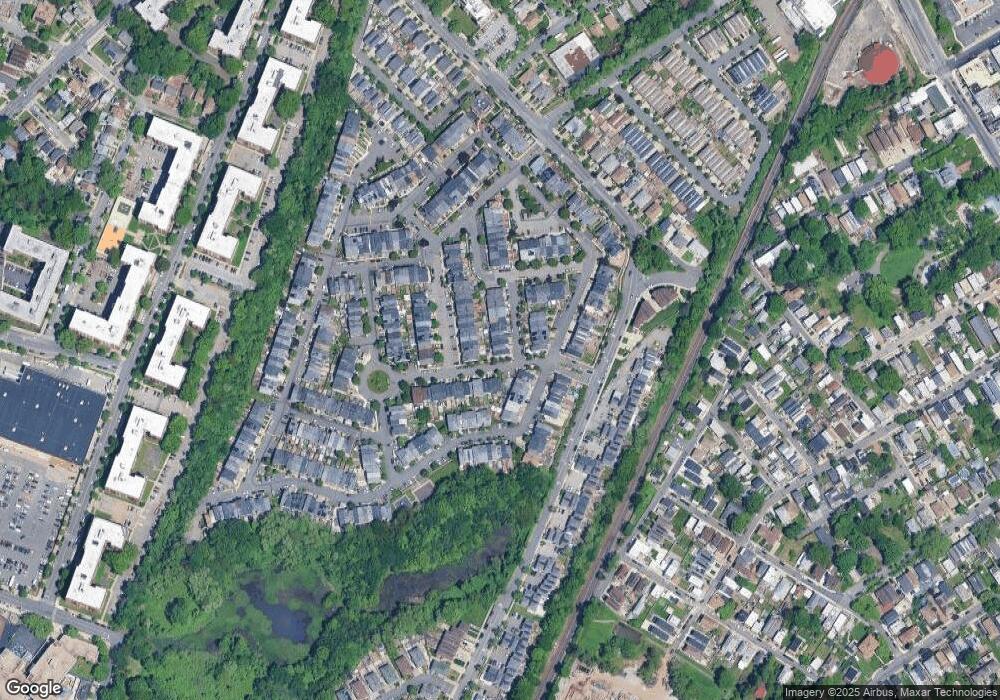 32 Celebration Ln, Staten Island, NY 10304 - photo 1