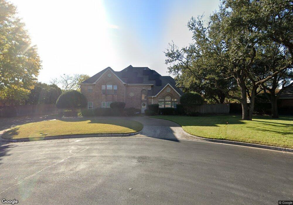 305 Wingate Ct, Hurst, TX 76054 - photo 1