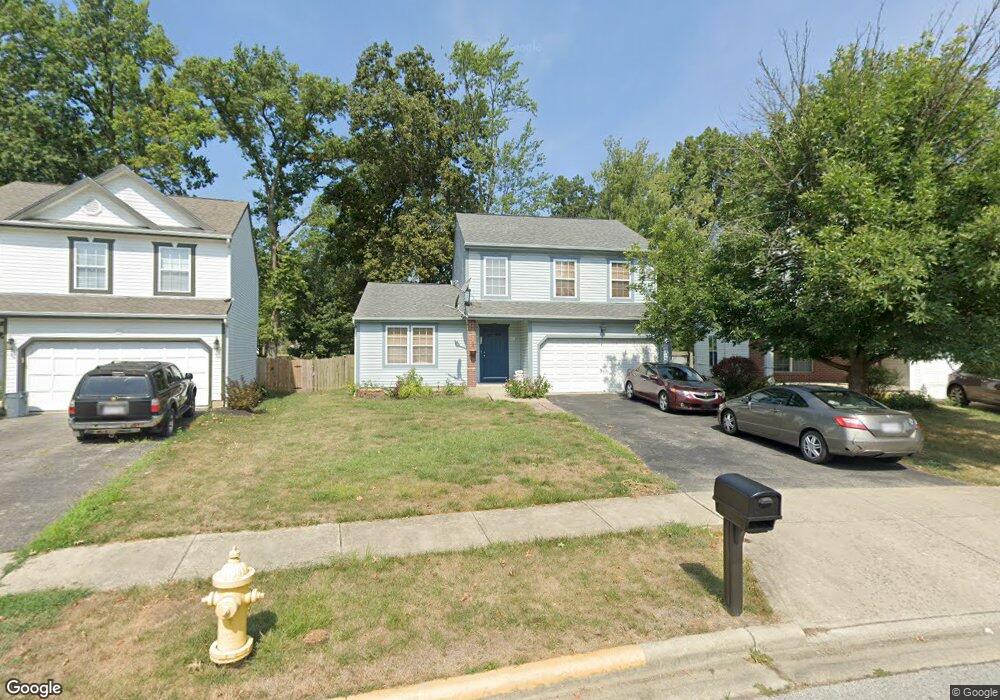 869 Harbinger Cir W, Columbus, OH 43213 - photo 1