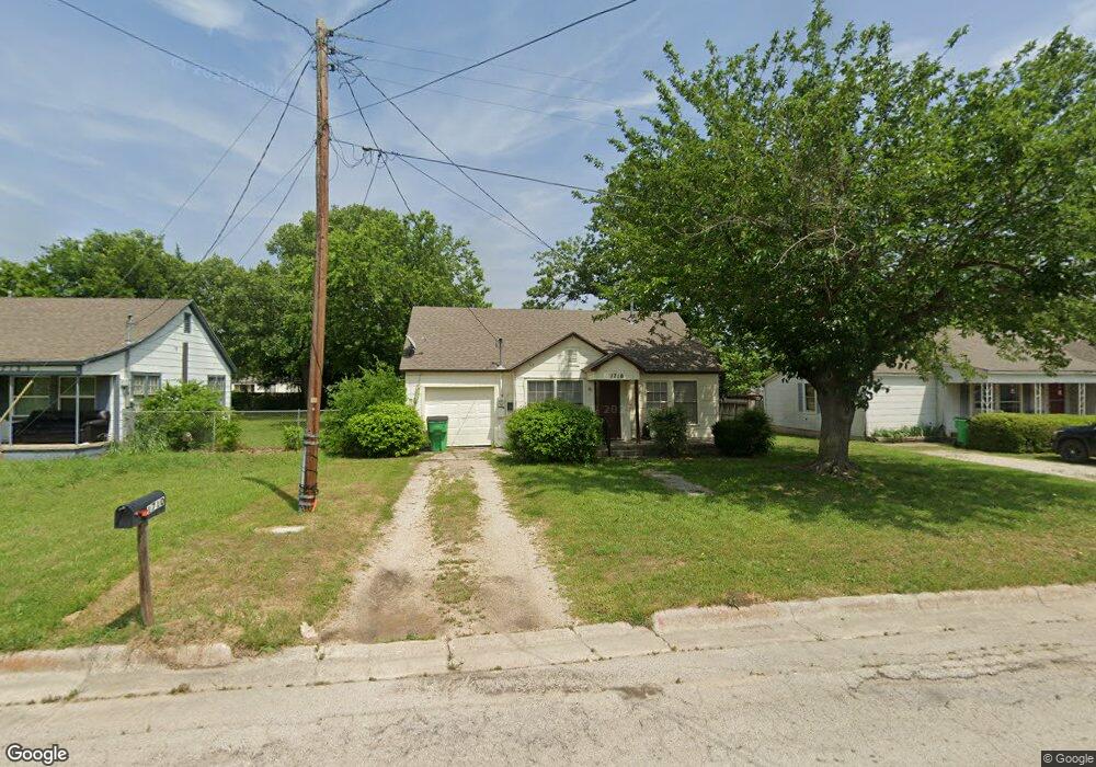 1710 Buck St, Gainesville, TX 76240 - photo 1