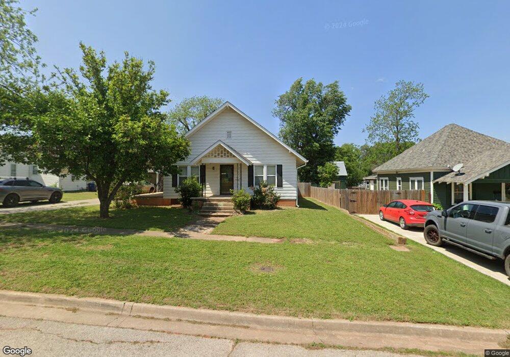 711 N Broad St, Guthrie, OK 73044 - photo 1