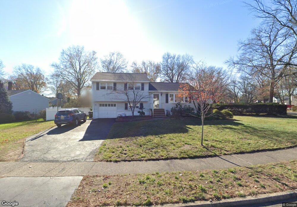 819 Wynetta Place, Paramus, NJ 07652 - photo 1