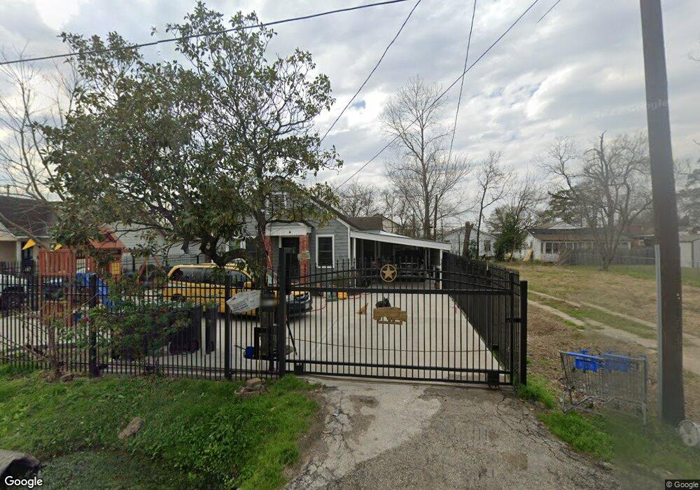 4011 Hain St, Houston, TX 77009 - photo 1