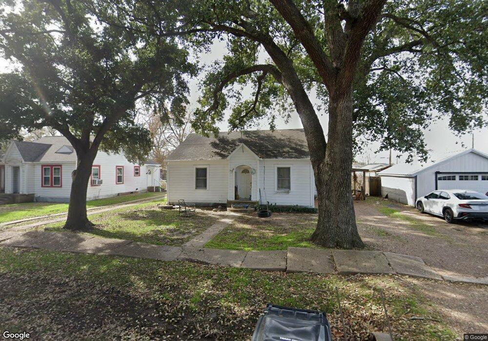 1110 San Jacinto St, Rosenberg, TX 77471 - photo 1