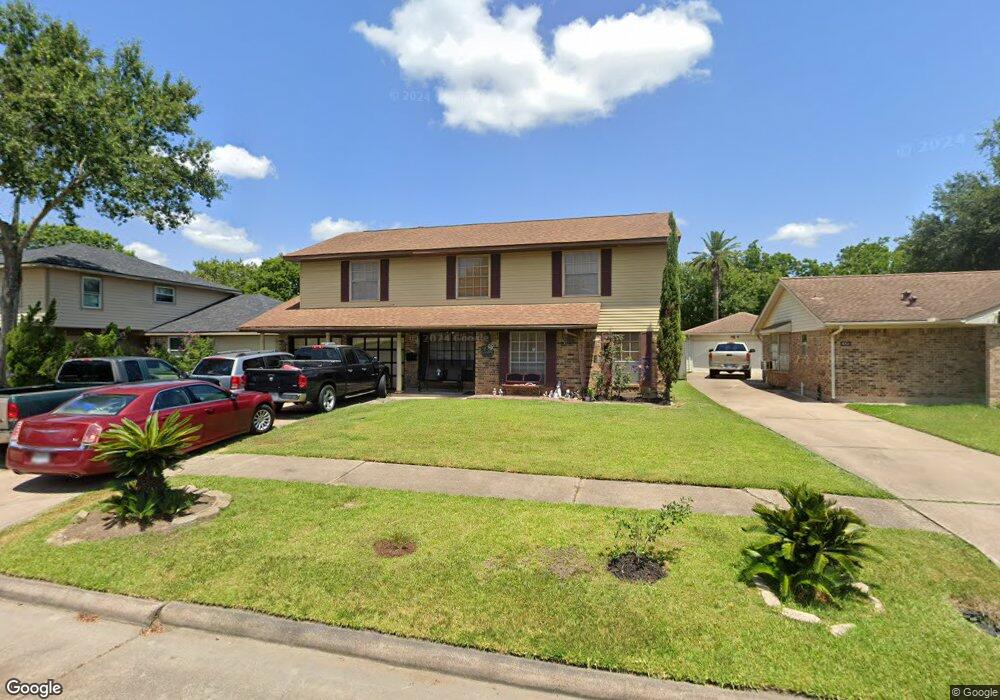 9727 Kirkfalls Dr, Houston, TX 77089 - photo 1