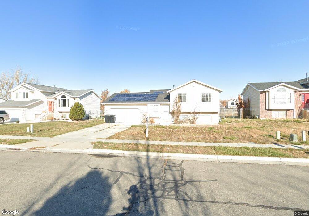 2392 W 2000 N, Clearfield, UT 84015 - photo 1