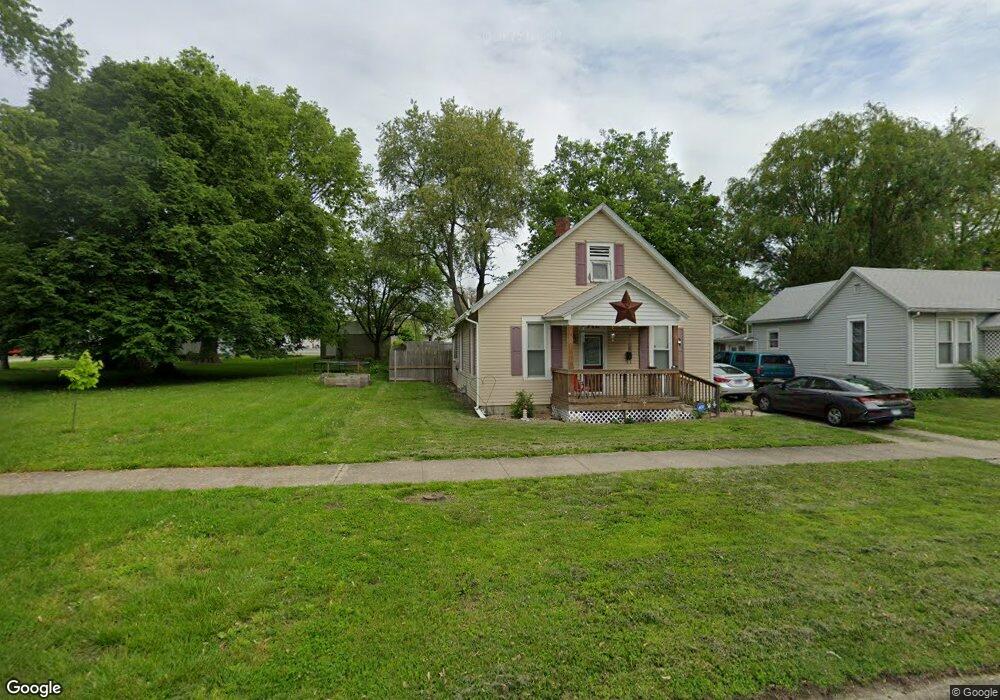 712 Marion Ave, Mattoon, IL 61938 - photo 1