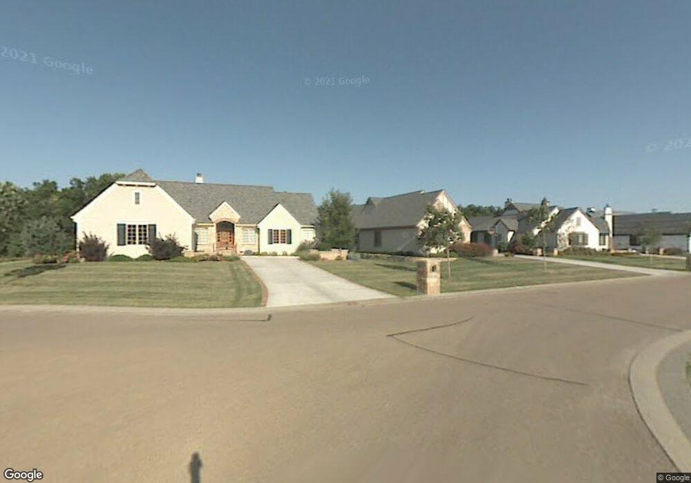 1012 SW Exmoor Ln, Topeka, KS 66604 - photo 1