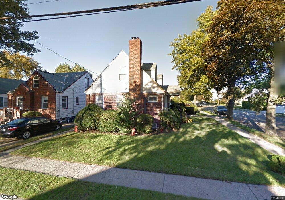 44 Franklin Ave, New Hyde Park, NY 11040 - photo 1