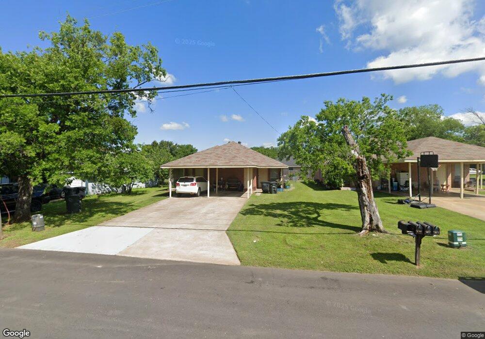 1012 Spell Ave, Cleburne, TX 76033 - photo 1